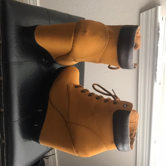 SOLD - Picture 3 of 3